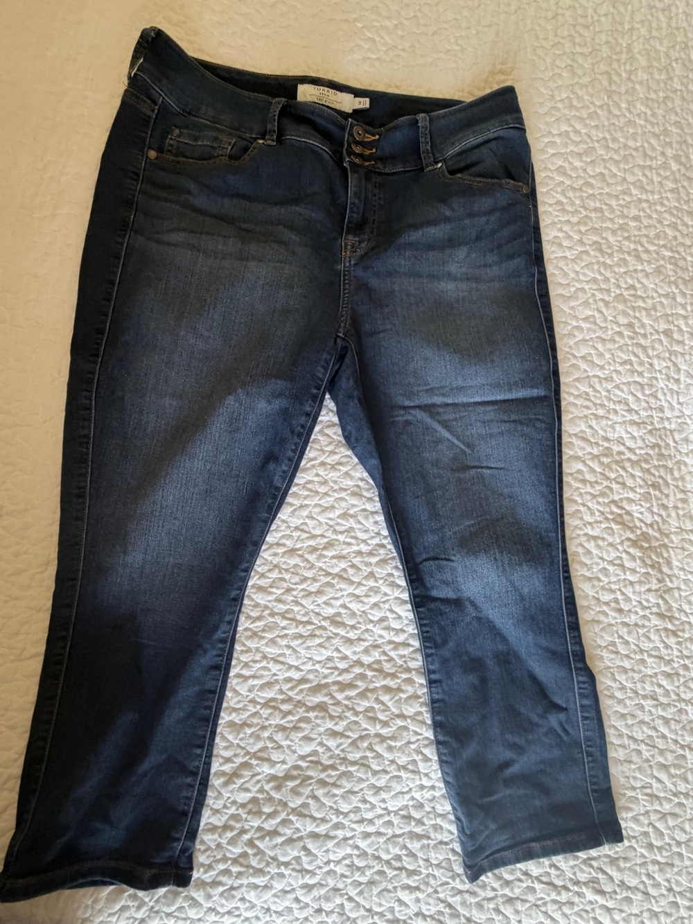 torrid Dark Blue Jeggings Crop LIKE NEW 16